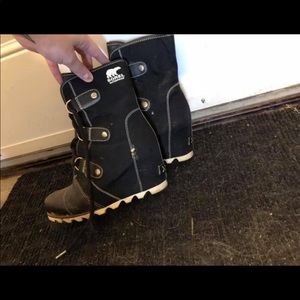 Sorel wedge booties. Sz 8